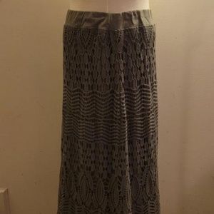 light weight woven long line skirt